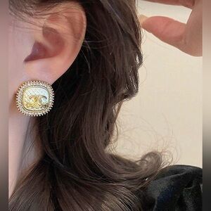 NWT Lady Coco  Gold and White Stud Elegant Paris Letter Earrings